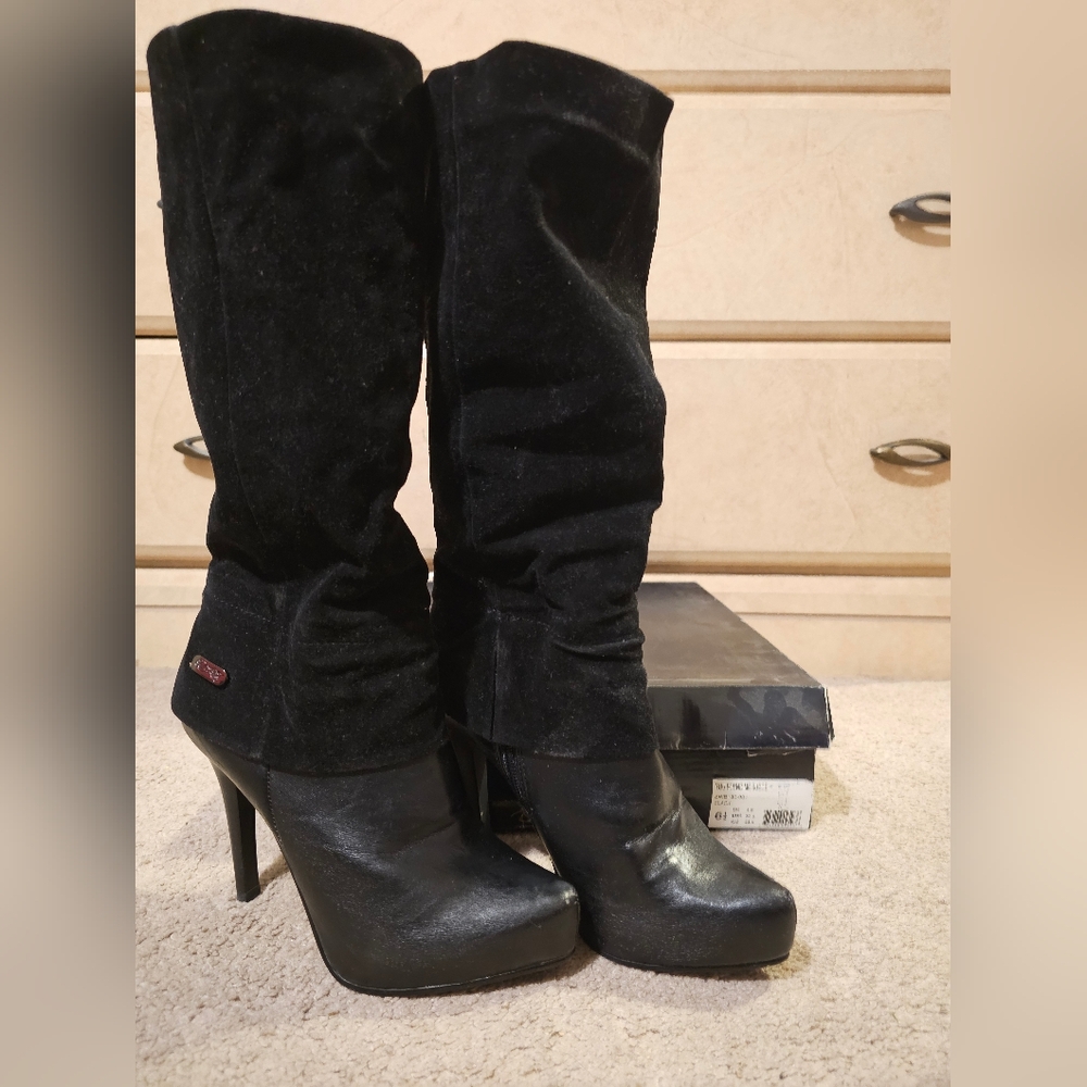 Heel boots